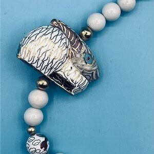 VINTAGE CHINESE HAND PAINTED CLOISONNE RABBIT NECKLACE